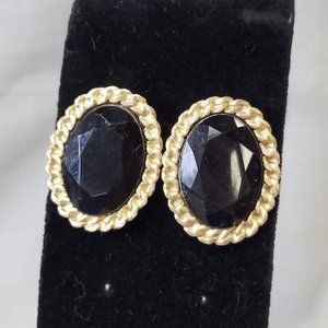 5/$5 Vintage Gold and Black stone large oval earrings
